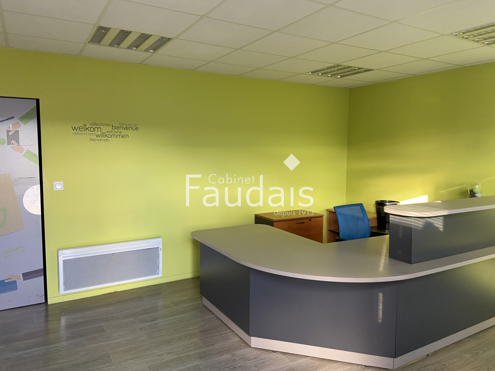 
                                                Location
                                                 AGNEAUX : Local professionnel 