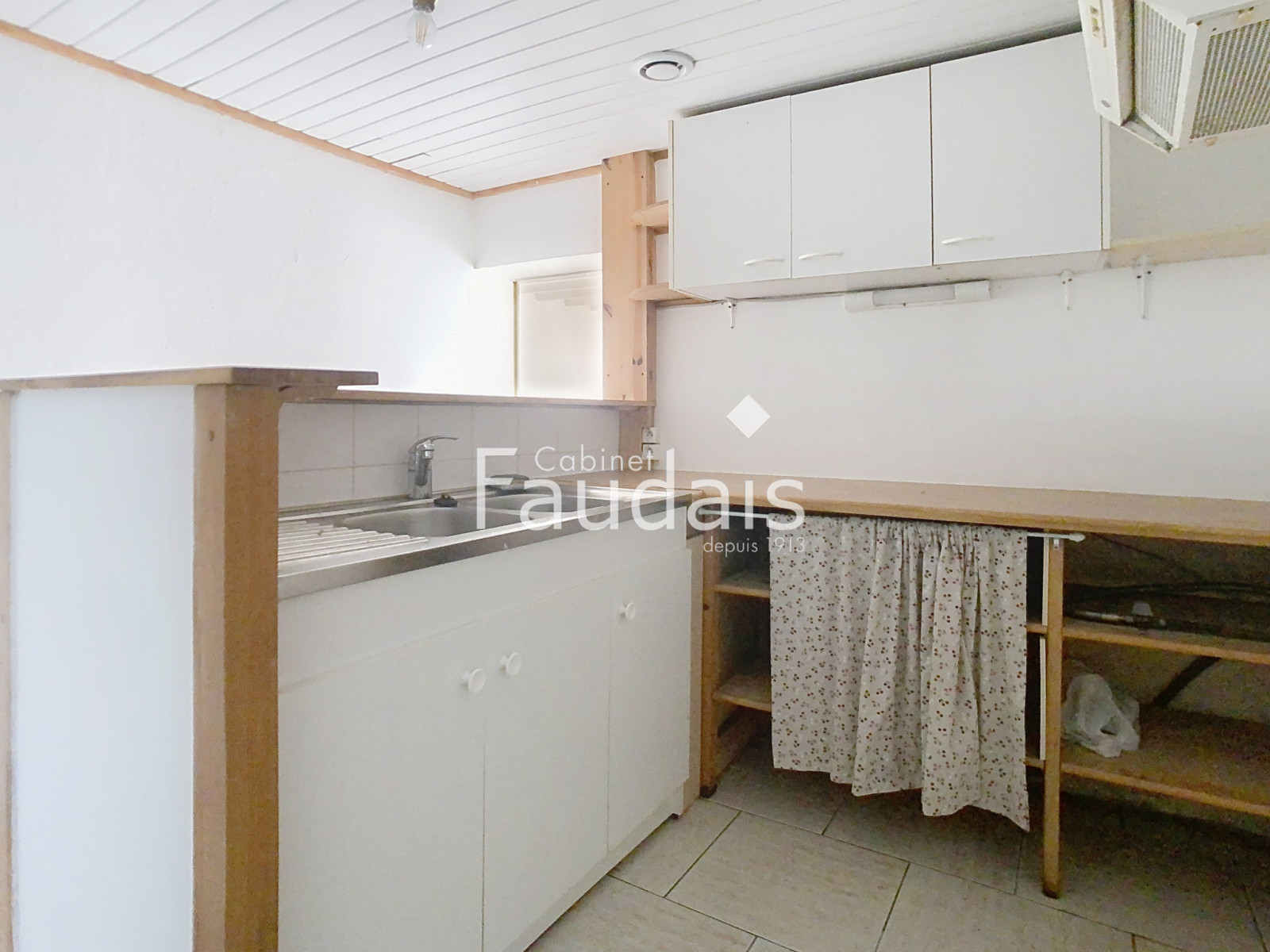 
                                                Vente
                                                 AGNEAUX, Maison 2 chambres 