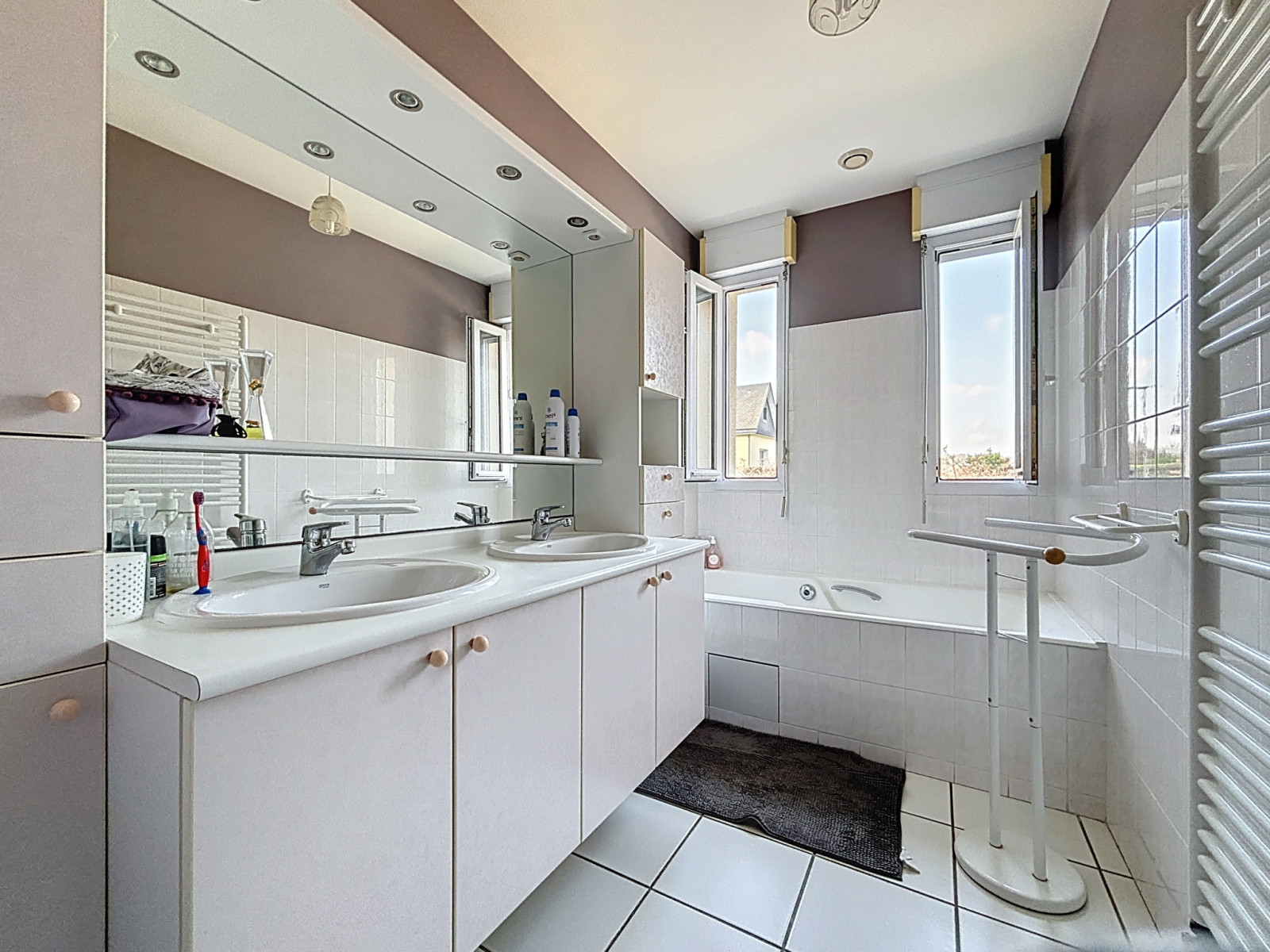 
                                                Vente
                                                 AGNEAUX, Maison avec vie de plain-pied, 161m2, 5 chambres