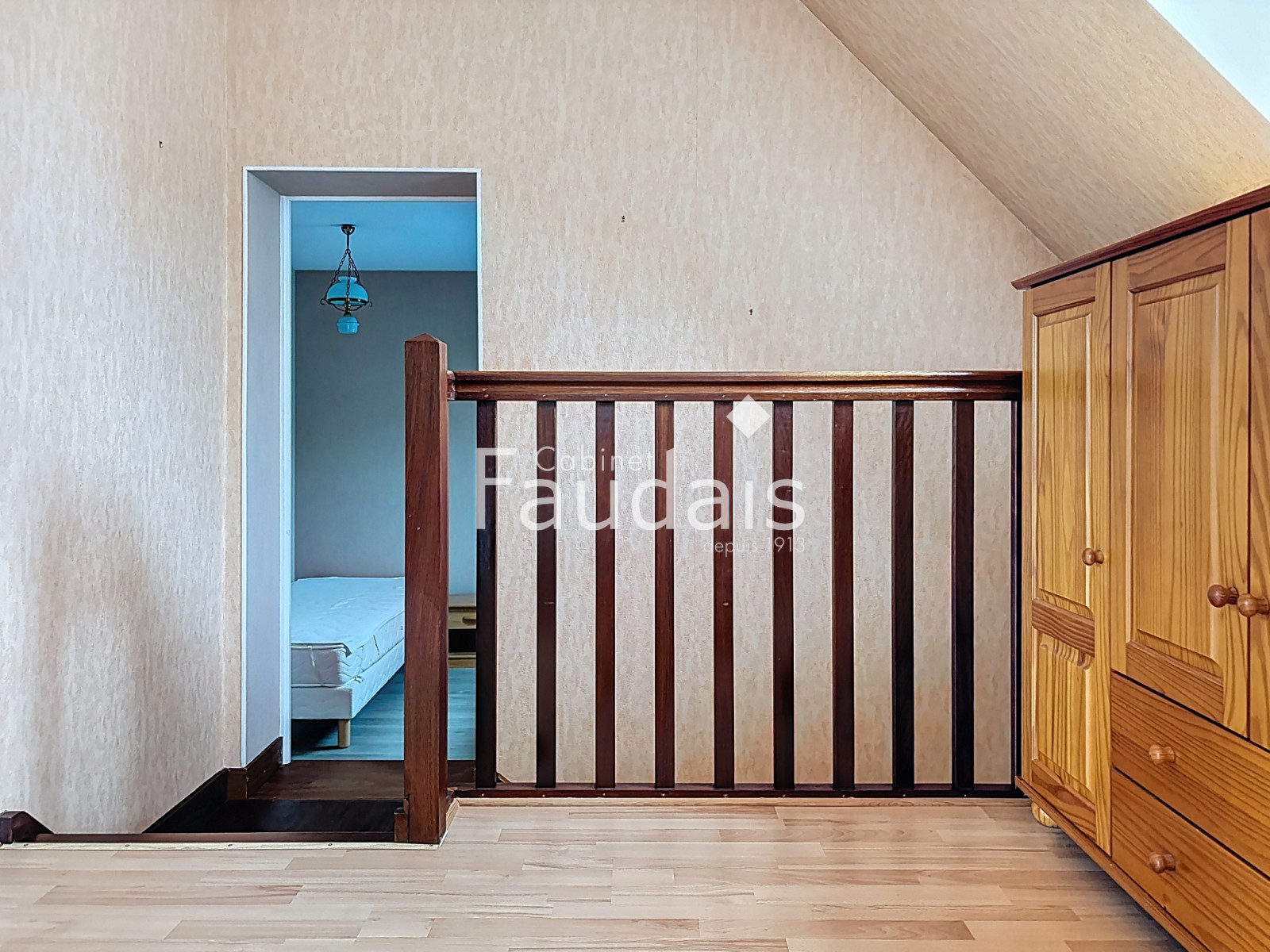 
                                                Vente
                                                 AGNEAUX MAISON PROCHE PALIERE et INSTITUT 