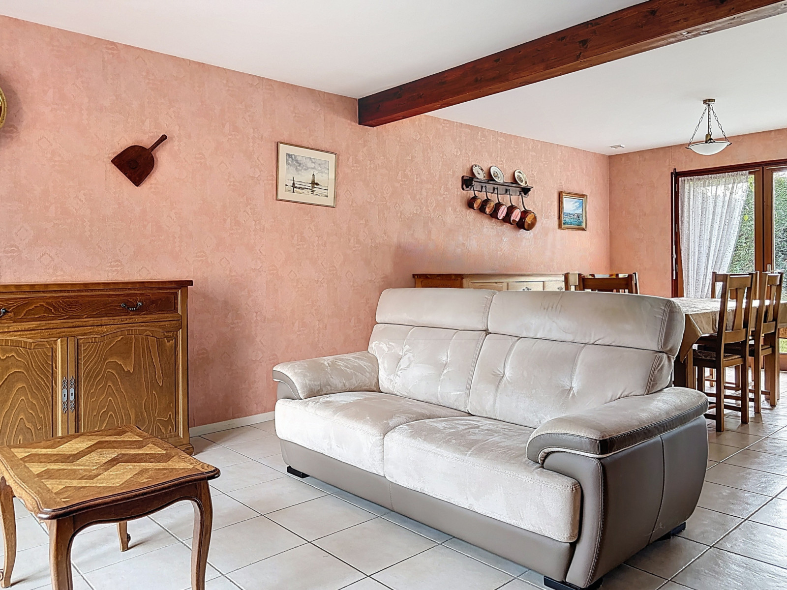 
                                                Vente
                                                 AGNEAUX MAISON PROCHE PALIERE et INSTITUT 
