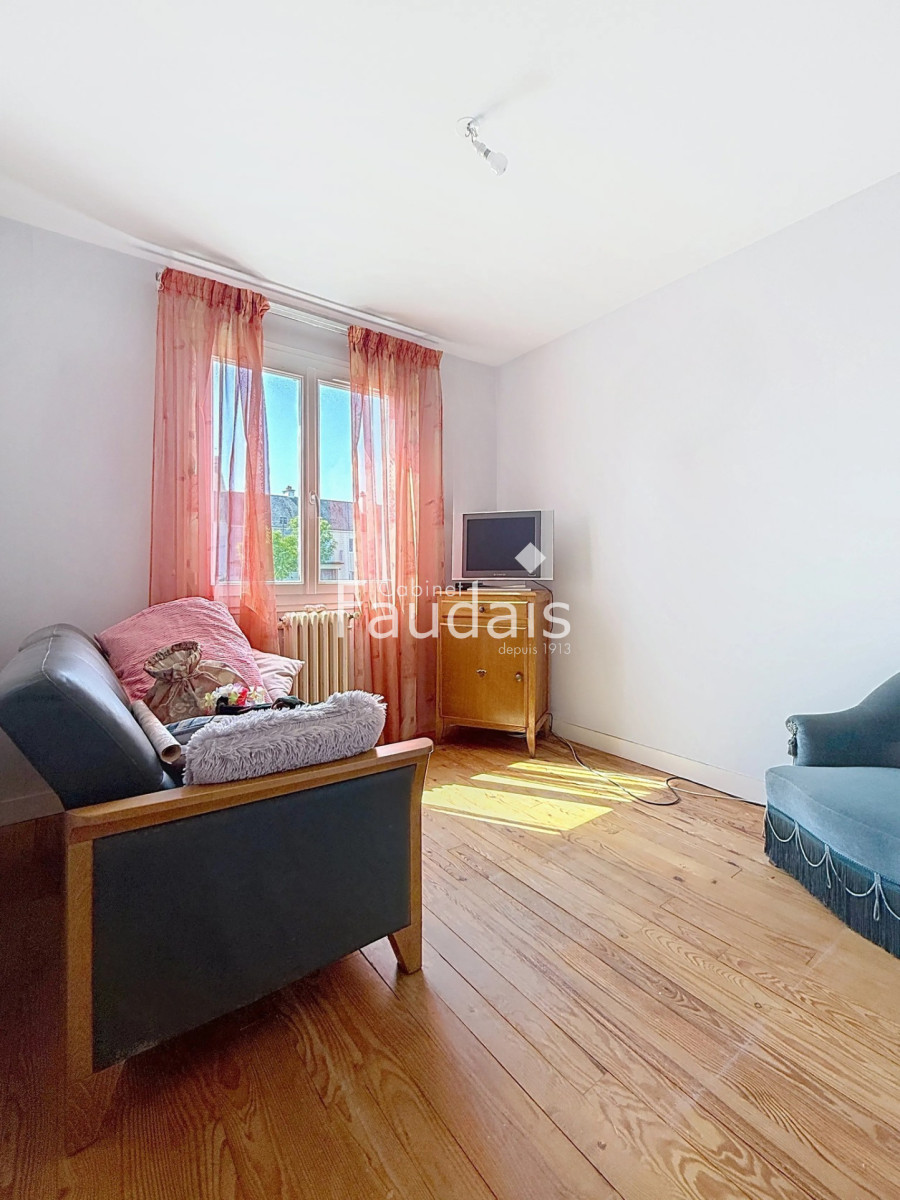 
                                                Vente
                                                 AGNEAUX- PROCHE PALIERE- 2 CHAMBRES