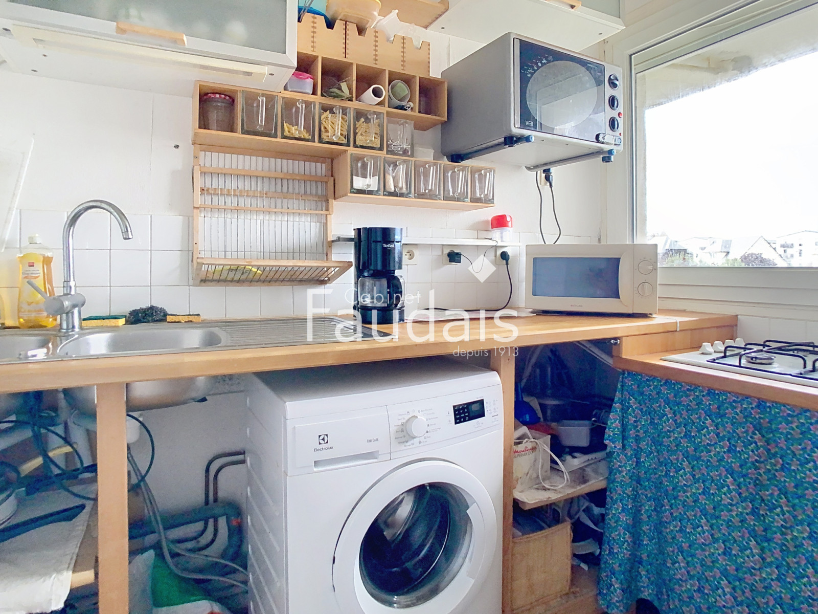 
                                                Vente
                                                 AGNEAUX - STUDIO LOUE DANS RESIDENCE AVEC ASCENSEUR