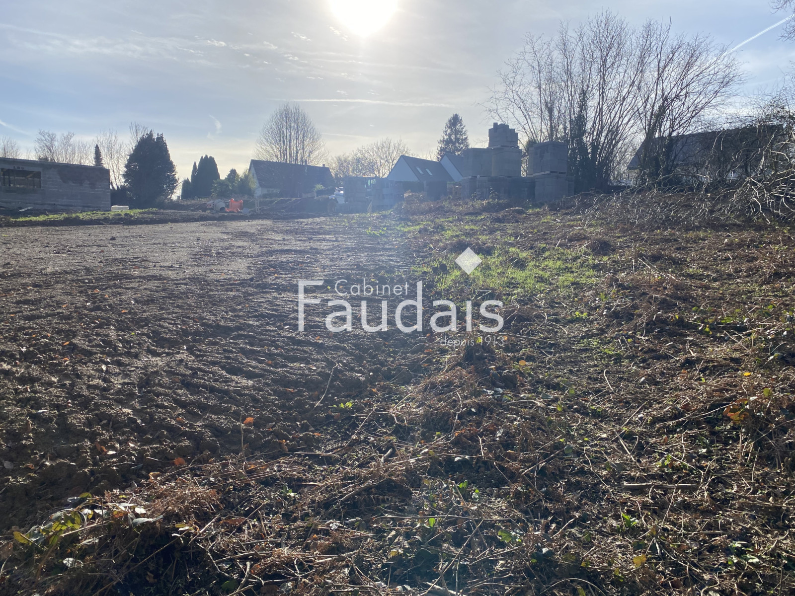 
                                                Vente
                                                 AGNEAUX - TERRAIN A BATIR 