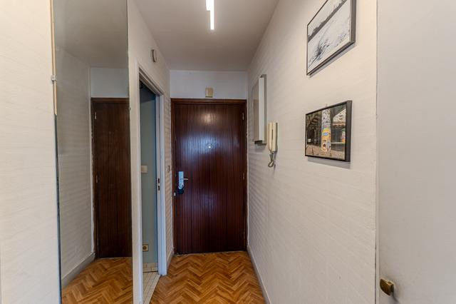 
                                                Location
                                                 Agréable 2 pièces de 53 m2 proche place  Nation