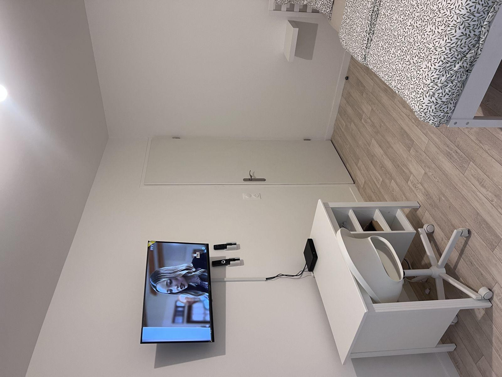 
                                                Colocation
                                                 Agréable appartement en collocation avec jardin.