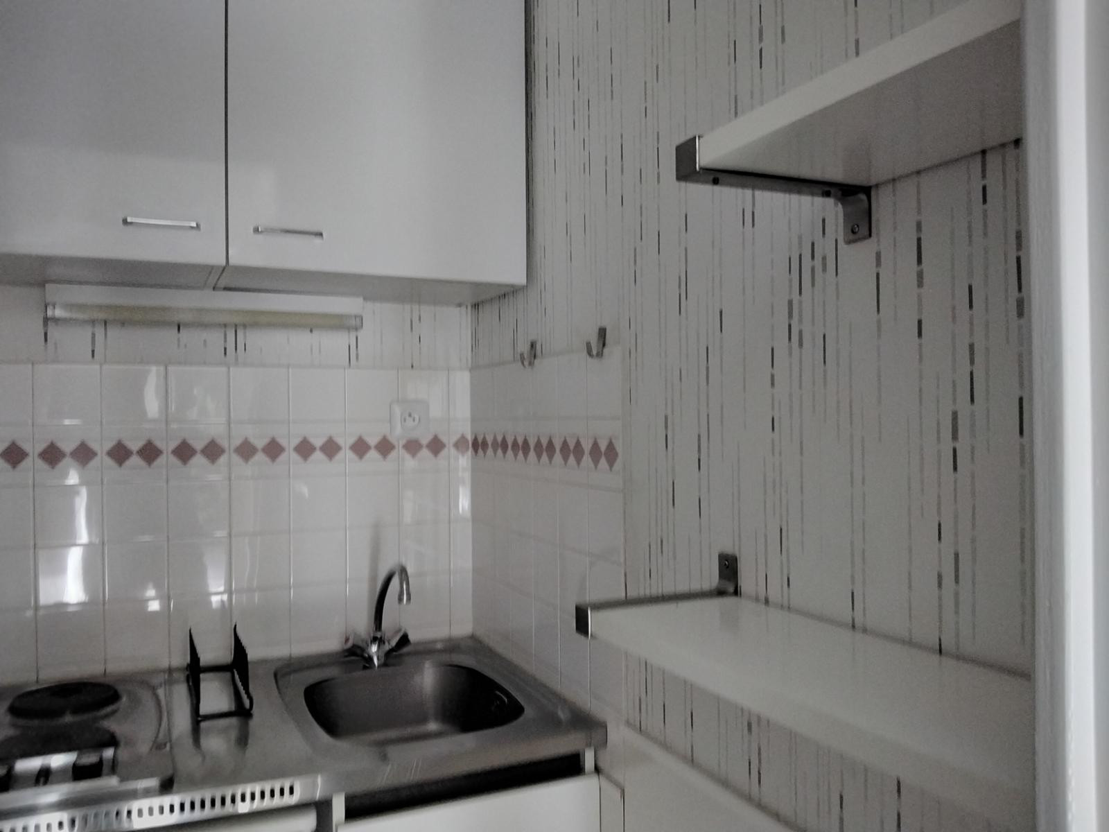 
                                                Location
                                                 Agréable studio pour étudiant (parc, piscine...)