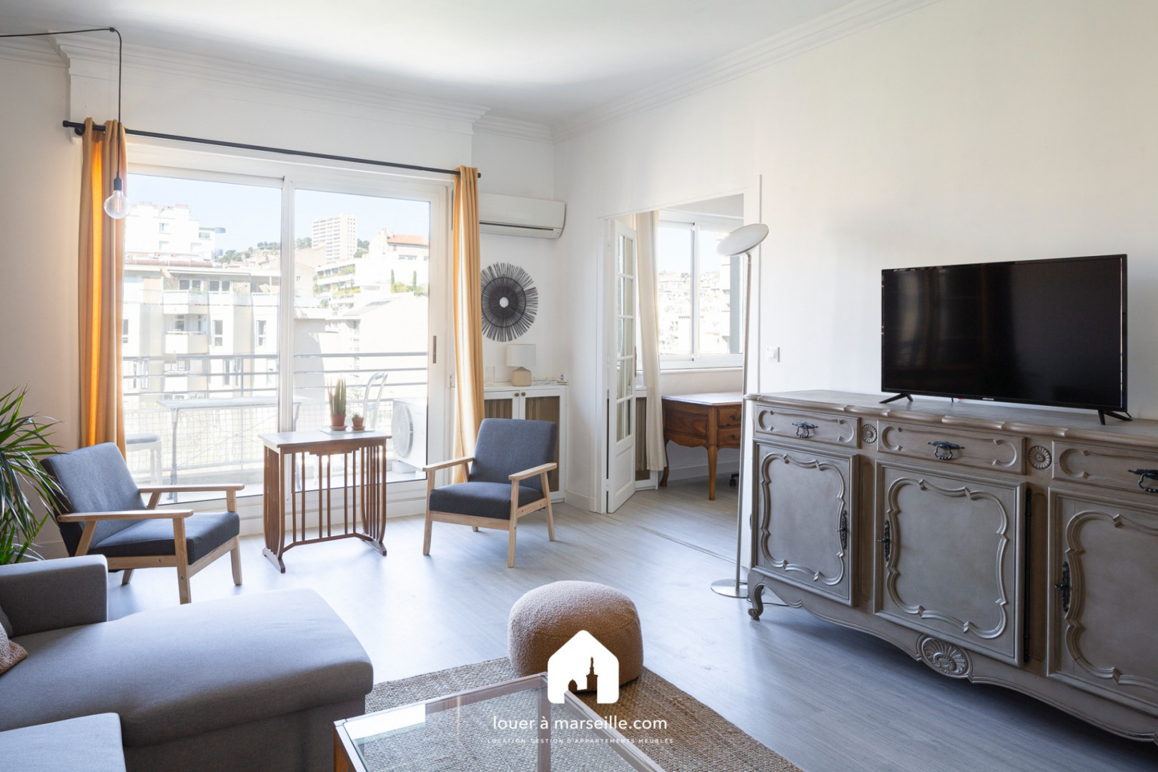 
                                                Location
                                                 agréable T3 meublé avec balcon
