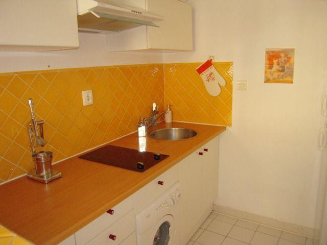 
                                                Location
                                                 Aix IM, proche IEP, T1 bis meublé