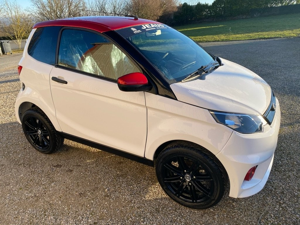 
                                                Autres
                                                 Aixam city sport de 2019 / 5350 kms
