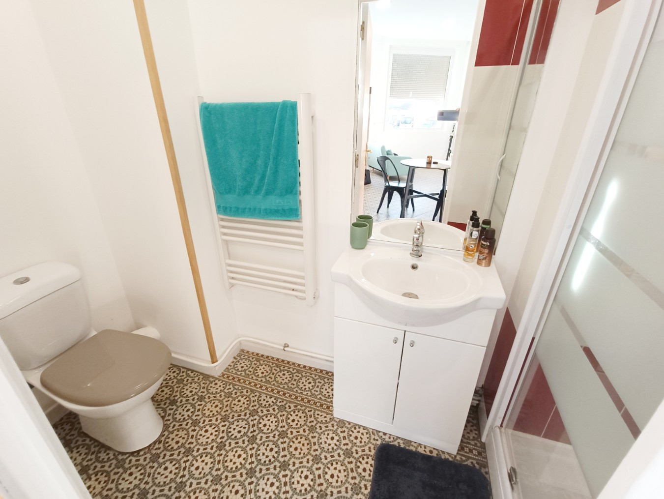 
                                                Location
                                                 ALBERT, APPARTEMENT T2 MEUBLÉ