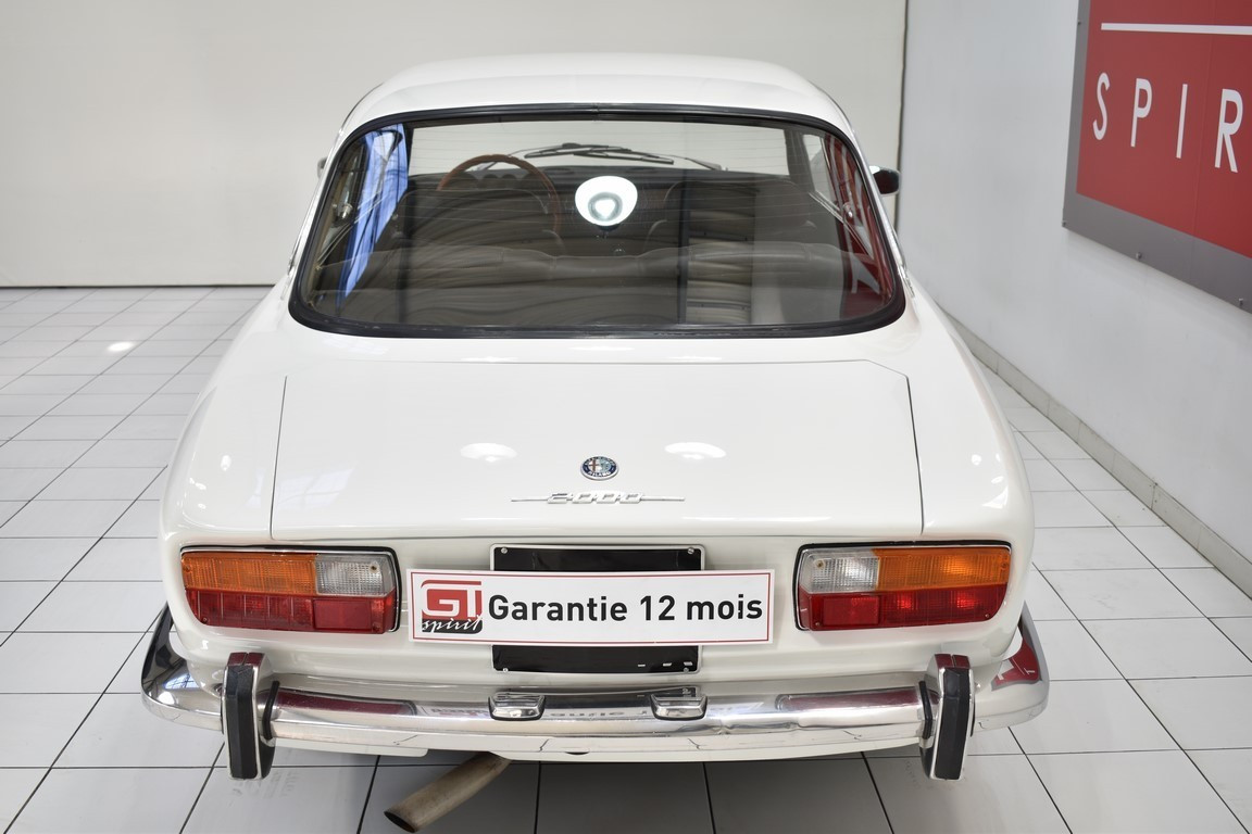 
                                                Voiture
                                                 ALFA ROMEO 2000 Coupé GT Veloce