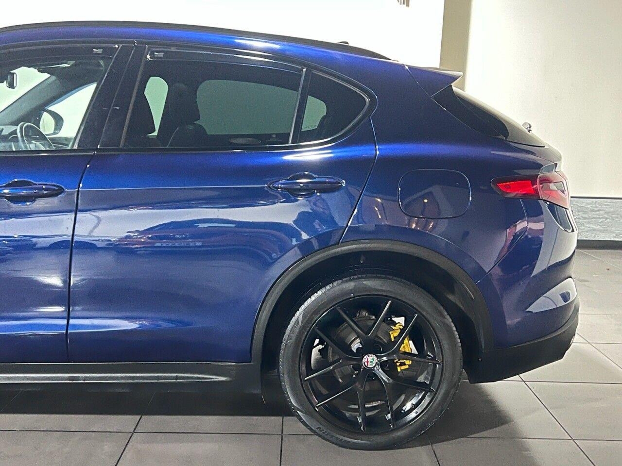Voiture
                                                 Alfa Romeo Stelvio 2.2 TD Milano Edizione SUV 5dr Diesel Auto Q4 AWD Euro 6 (s/s) (210 ps)