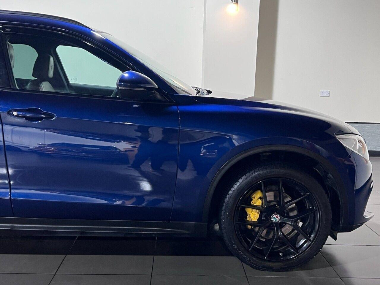 Voiture
                                                 Alfa Romeo Stelvio 2.2 TD Milano Edizione SUV 5dr Diesel Auto Q4 AWD Euro 6 (s/s) (210 ps)