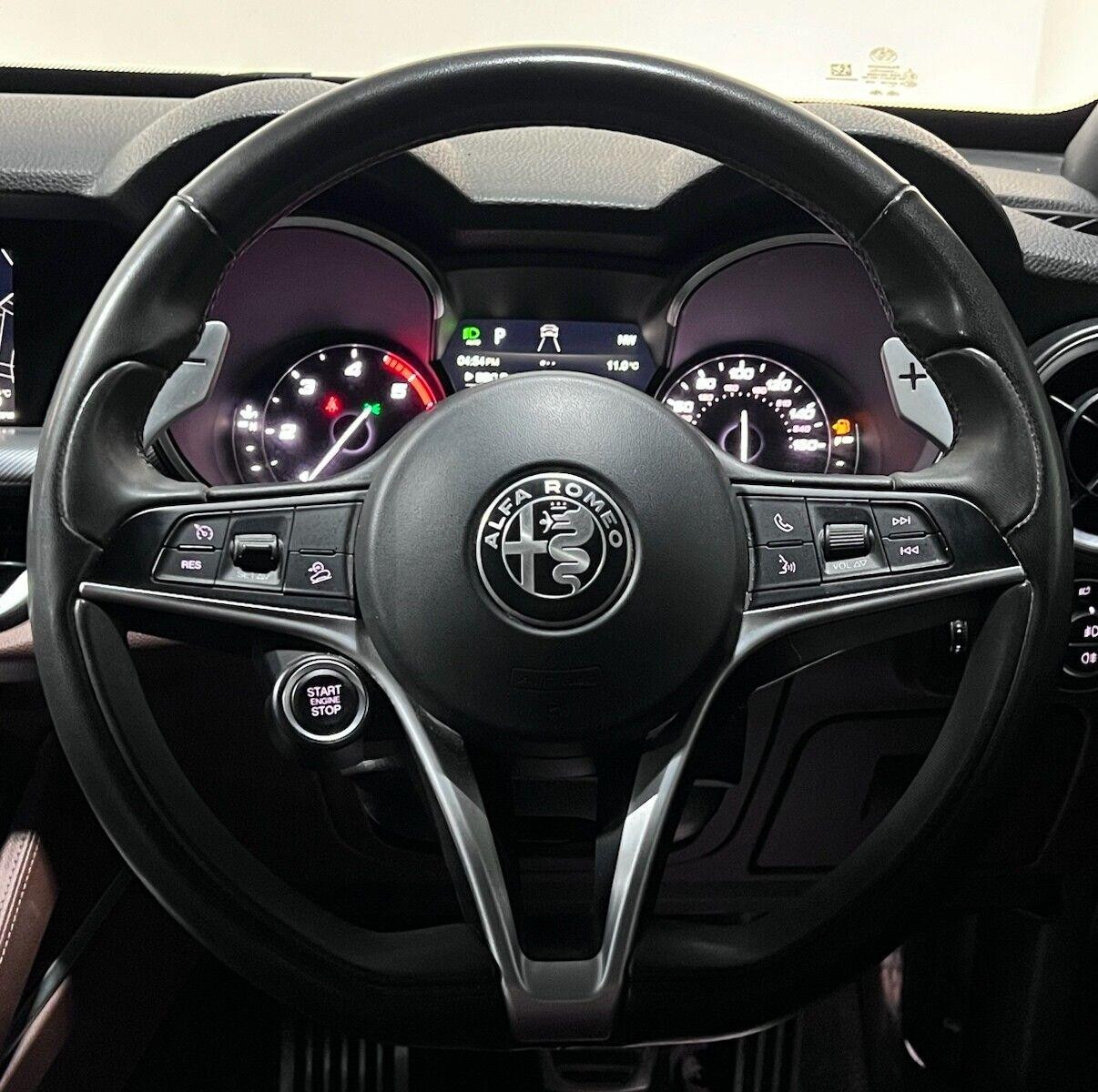 Voiture
                                                 Alfa Romeo Stelvio 2.2 TD Milano Edizione SUV 5dr Diesel Auto Q4 AWD Euro 6 (s/s) (210 ps)