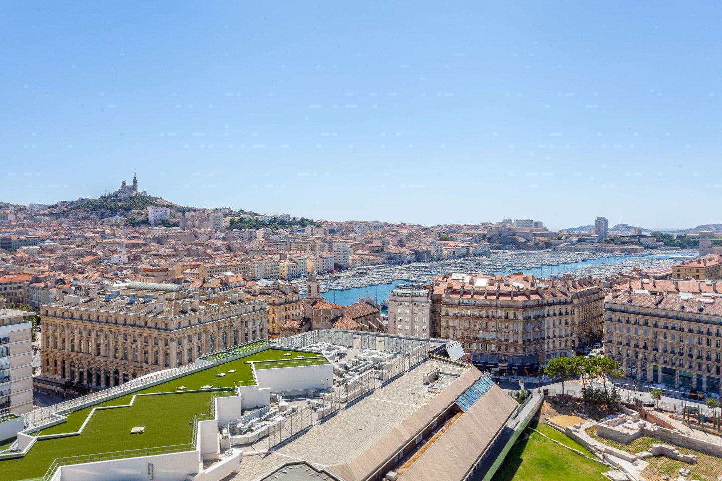 
                                                Location
                                                 T3 meublé avec vue sur le Vieux-Port