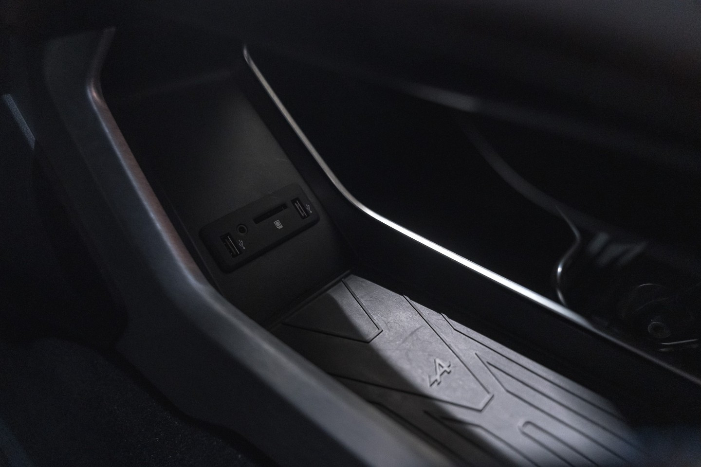 
                                                Voiture
                                                 Alpine A110 Legend GT 1.8 250