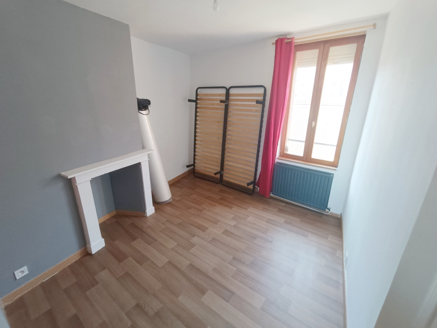 
                                                Location
                                                 Amiénoise 2 chambres avec cour St Honoré