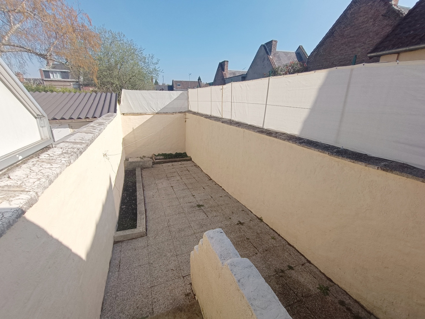 
                                                Location
                                                 Amiénoise 2 chambres avec cour St Honoré