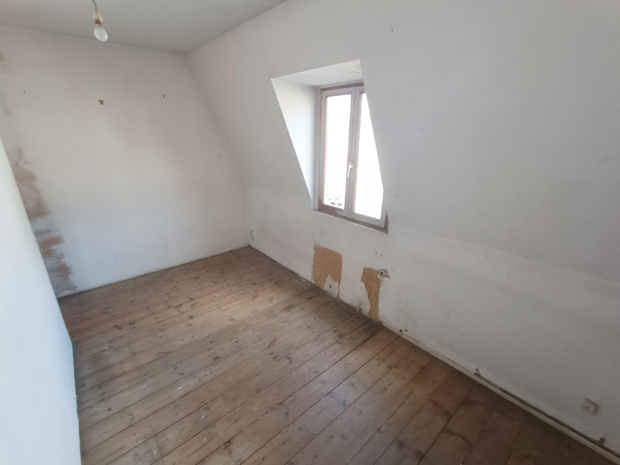 
                                                Vente
                                                 Amiénoise 4 chambres – 113 m2 – Terrasse