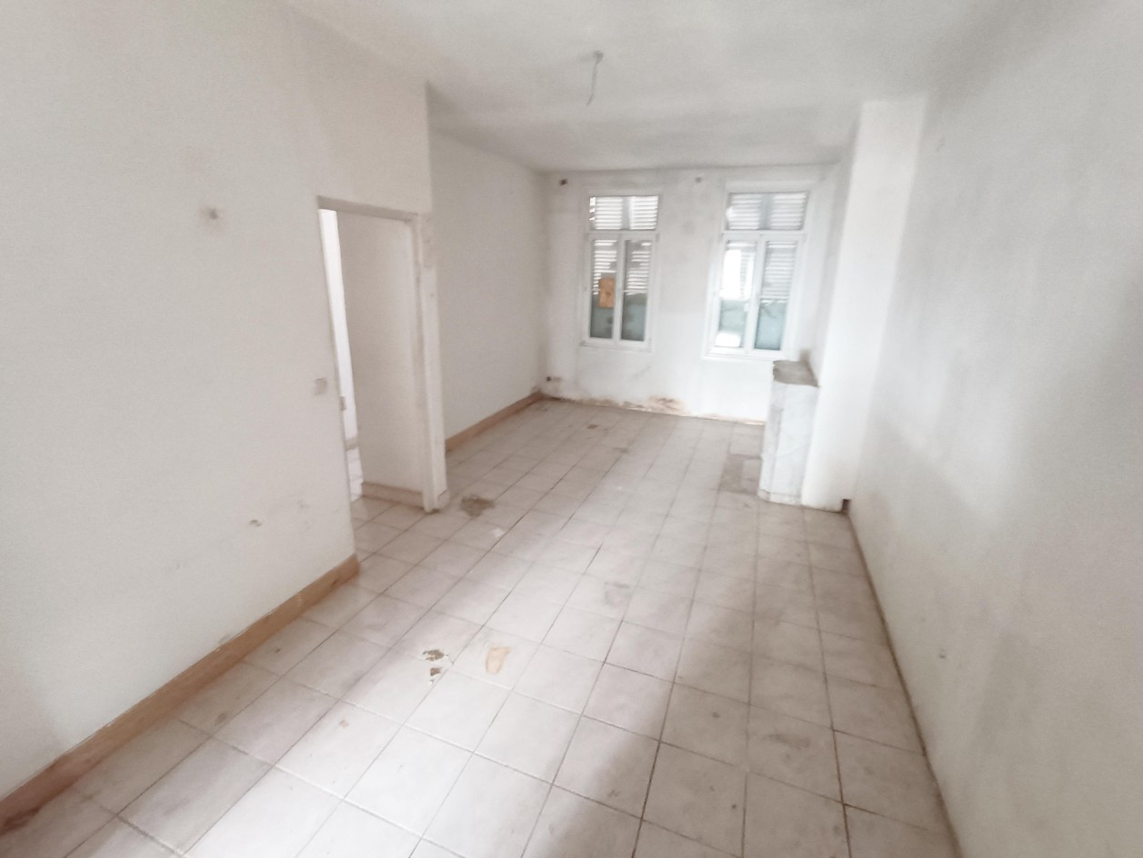 
                                                Vente
                                                 Amiénoise 4 chambres – 113 m2 – Terrasse