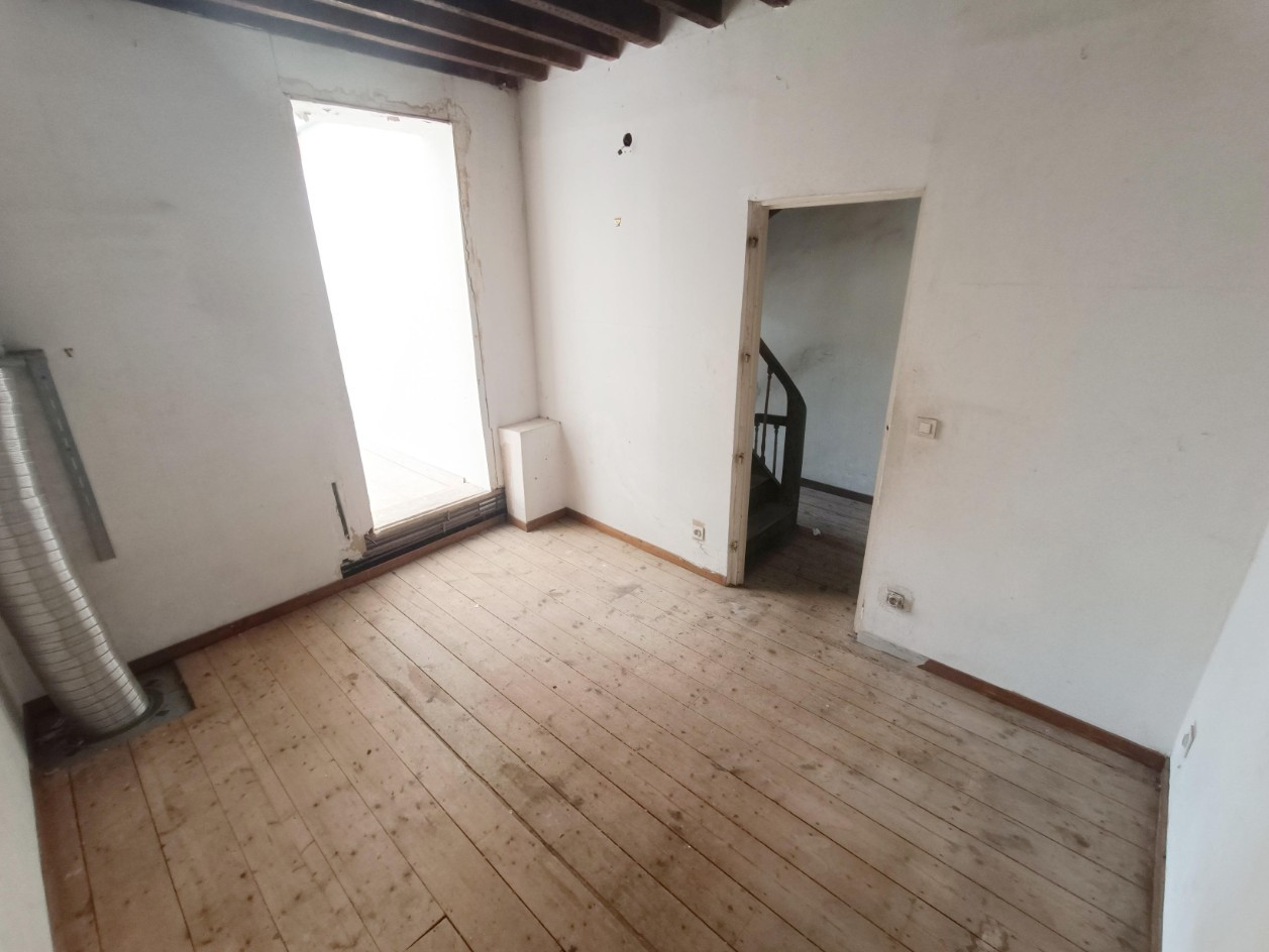 
                                                Vente
                                                 Amiénoise 4 chambres – 113 m2 – Terrasse