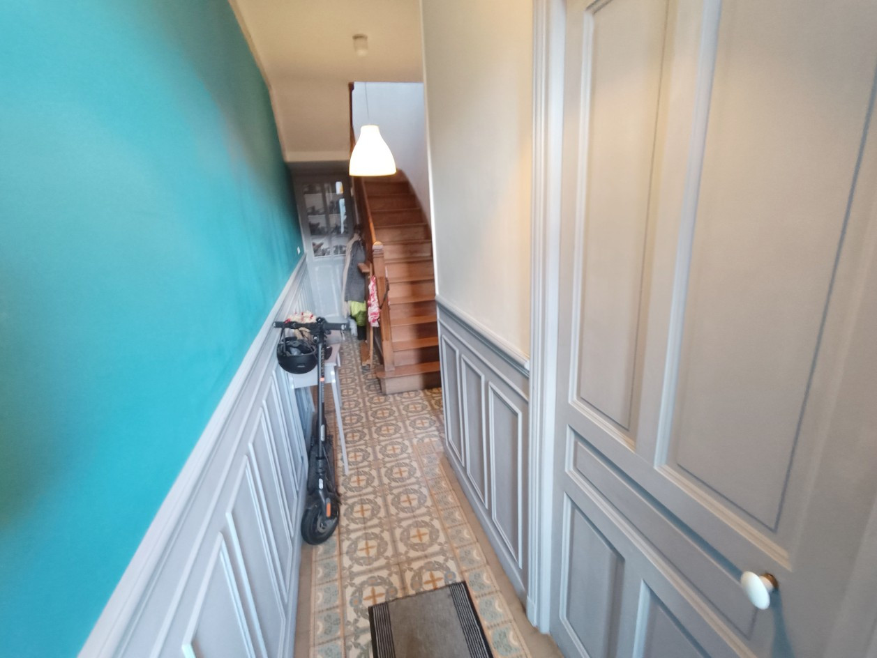 
                                                Vente
                                                 Amiénoise rénovée, 2 chambres et jardin