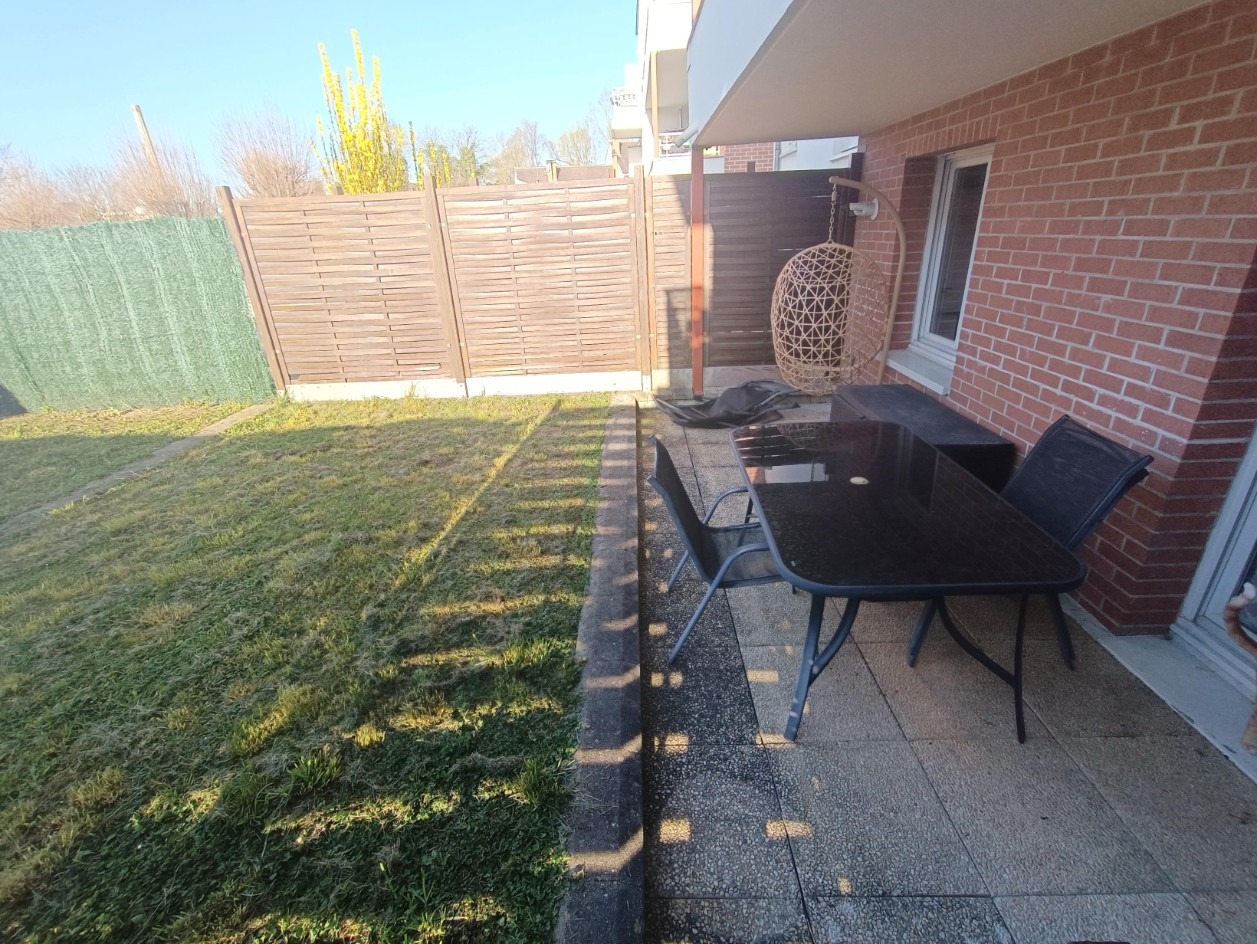 
                                                Location
                                                 Amiens Appartement T3 et jardin