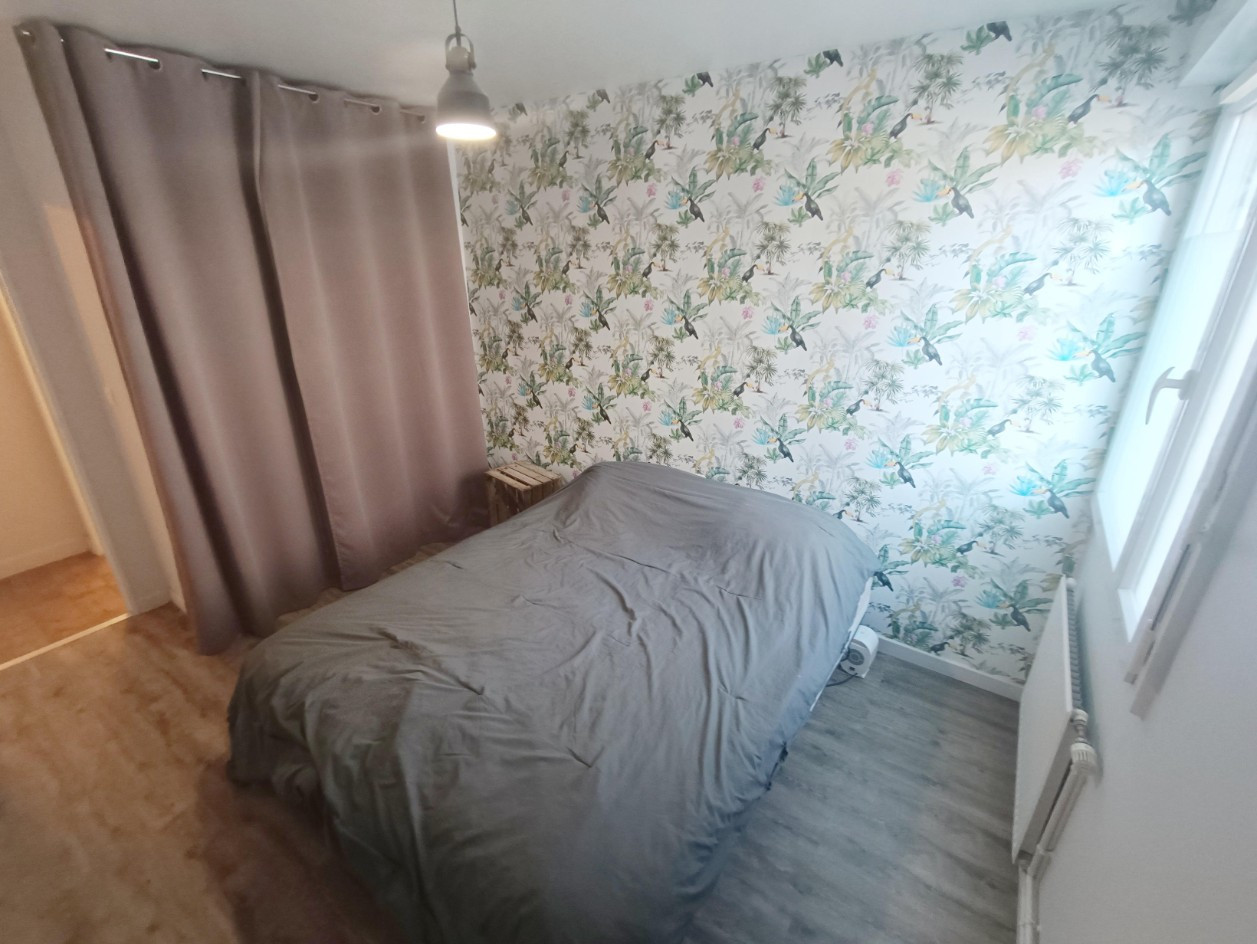 
                                                Location
                                                 Amiens Appartement T3 et jardin