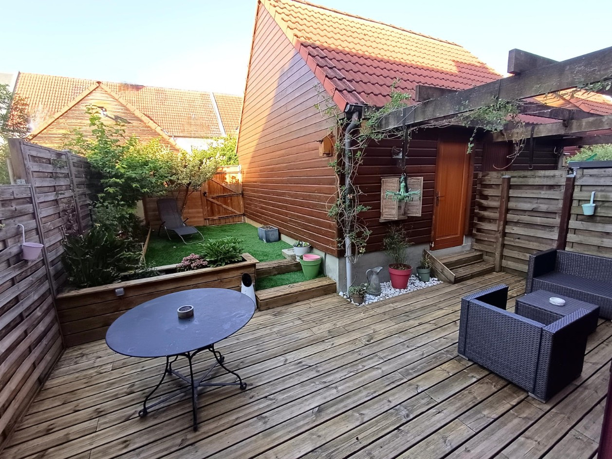 
                                                Vente
                                                 Amiens, Maison 3 chambres garage bords de Somme