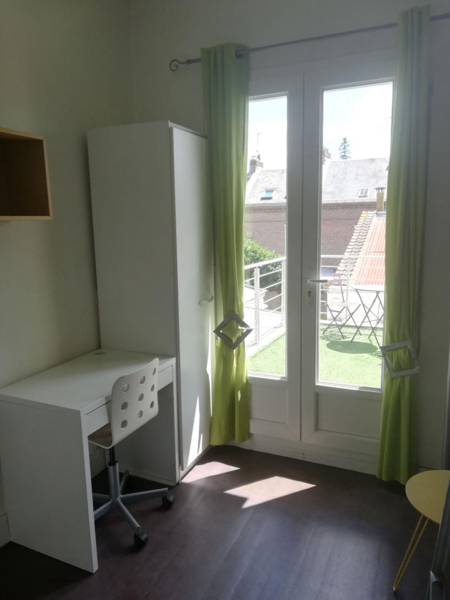 
                                                Colocation
                                                 AMIENS ST LEU