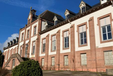 
                                                Vente
                                                 Ancien hôpital de 1 877 m² à reconvertir en hébergement touristique à Senones – Vosges (88)