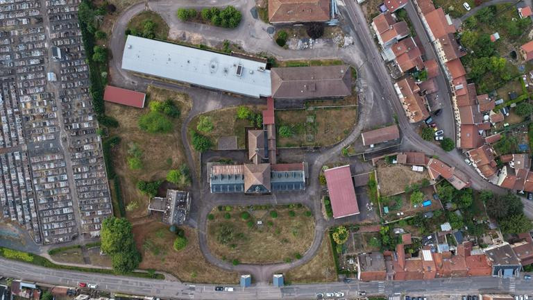 
                                                Vente
                                                 Ancien hôpital de 1 877 m² à reconvertir en hébergement touristique à Senones – Vosges (88)