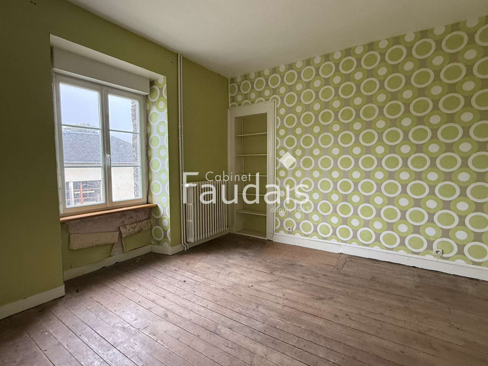 
                                                Vente
                                                 Ancienne école 15 minutes de ST LO