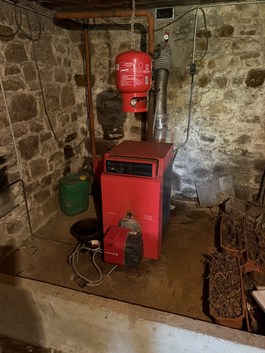 
                                                Vente
                                                 Ancienne école 15 minutes de ST LO