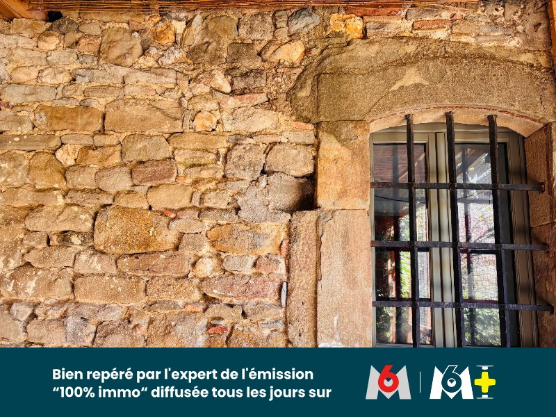 
                                                Vente
                                                 Ancienne écurie en pierre attenante au Château de Peyriac-Minervois – Un bien de caractère aux prestations exceptionnelles