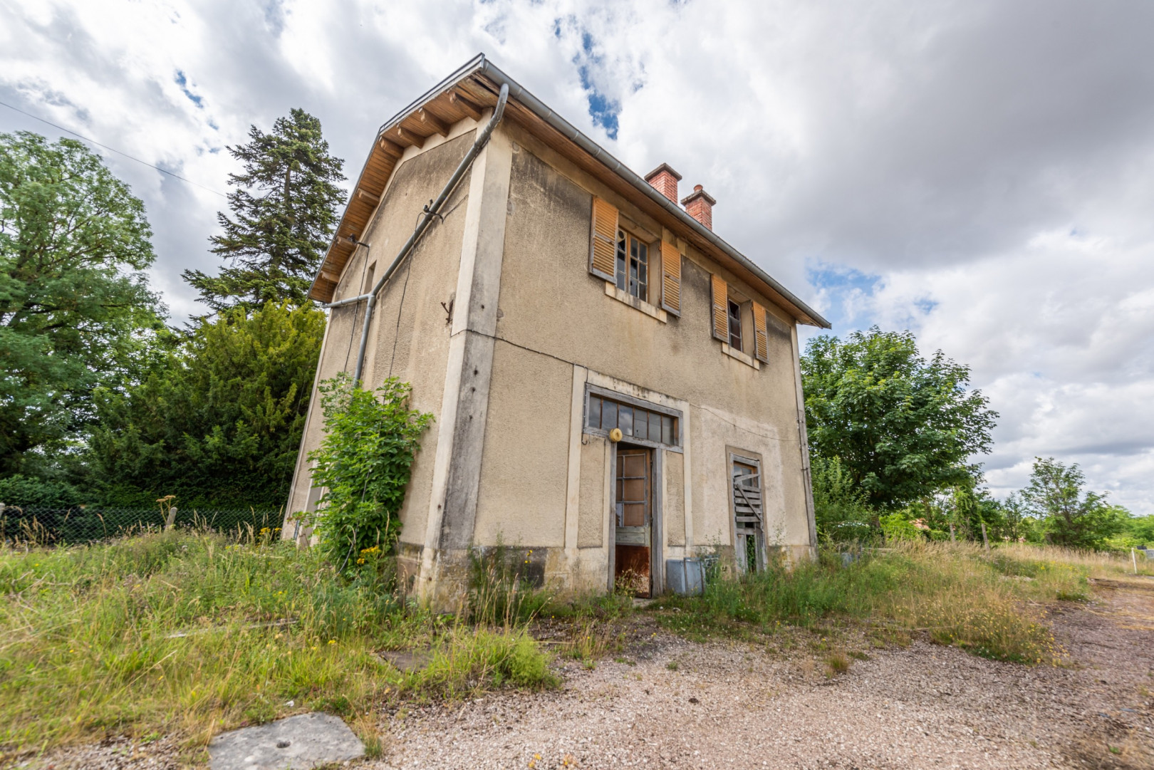 
                                                Vente
                                                 Ancienne gare + habitation Châtillon s/ Seine