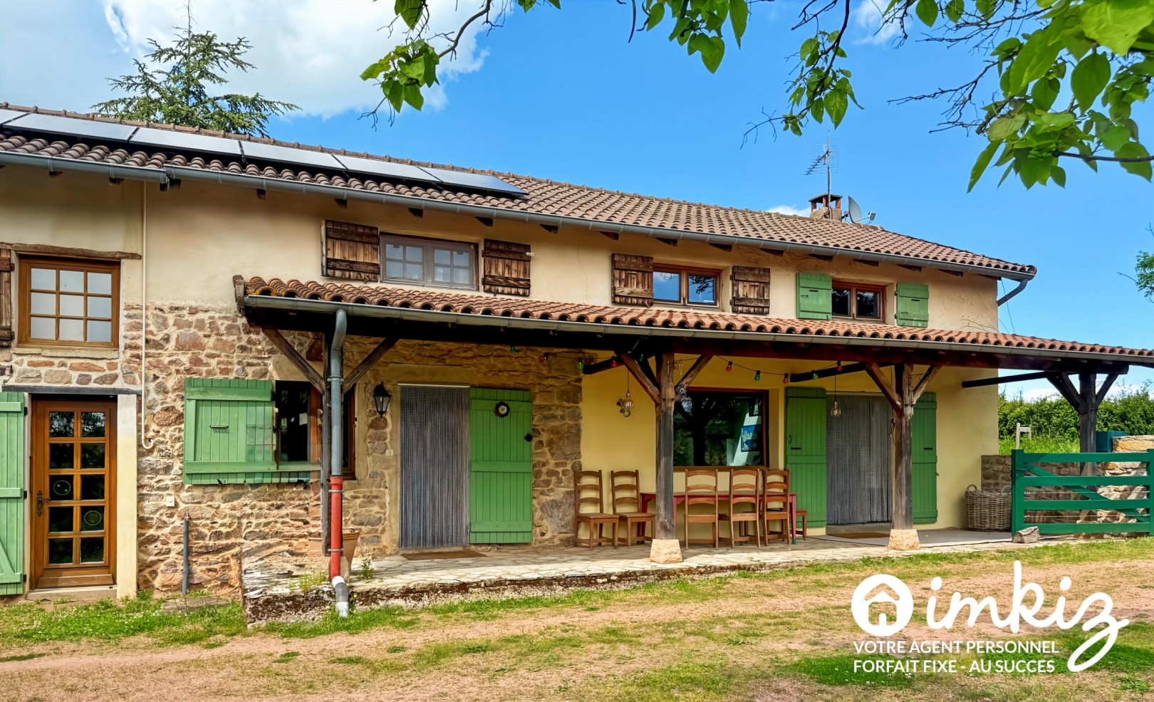 
                                                Vente
                                                 Ancienne maison de ferme de 240 m2 (8 pièces)