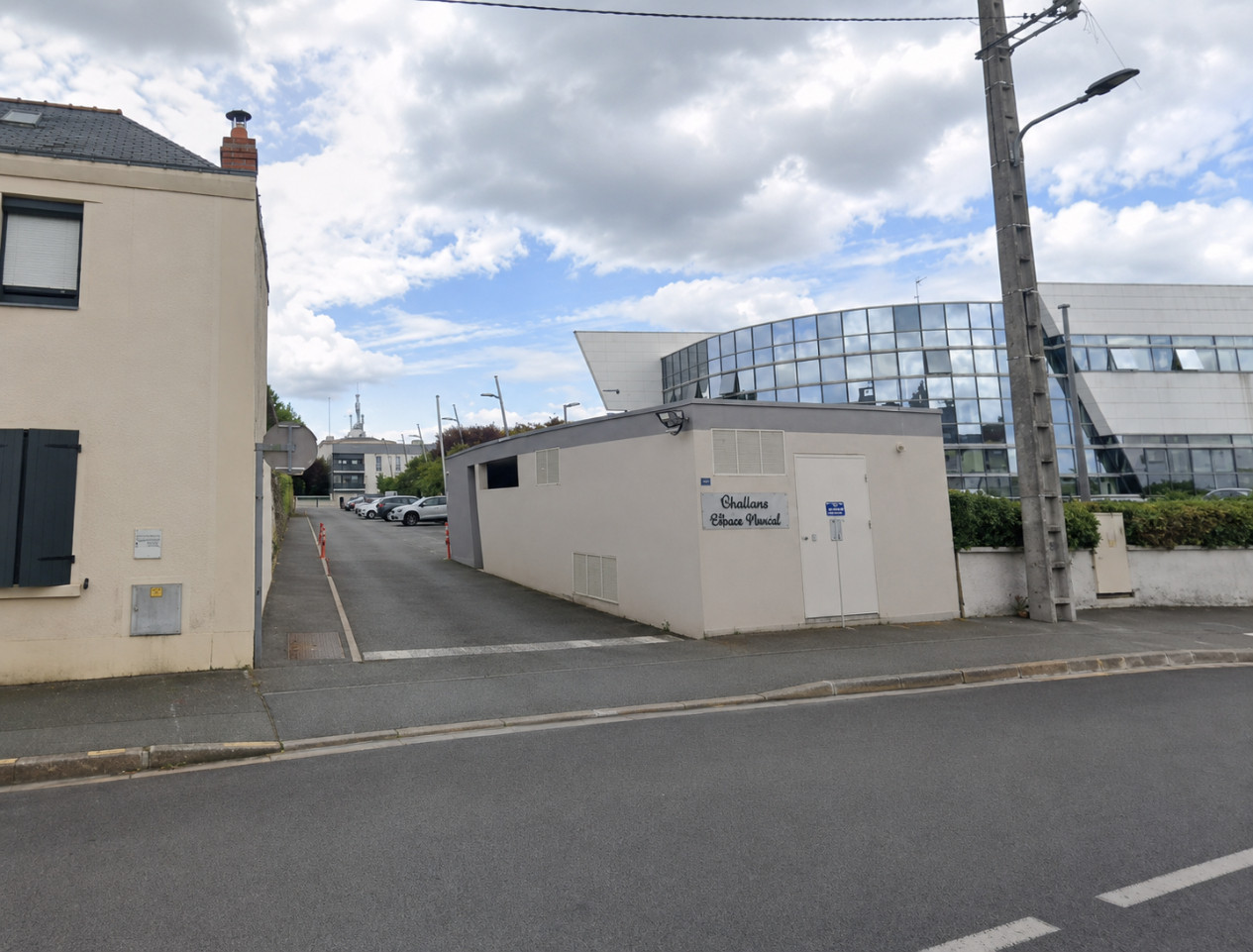 
                                                Vente
                                                 ANGERS - PLACE DE PARKING EN RÉSIDENCE SÉCURISÉE