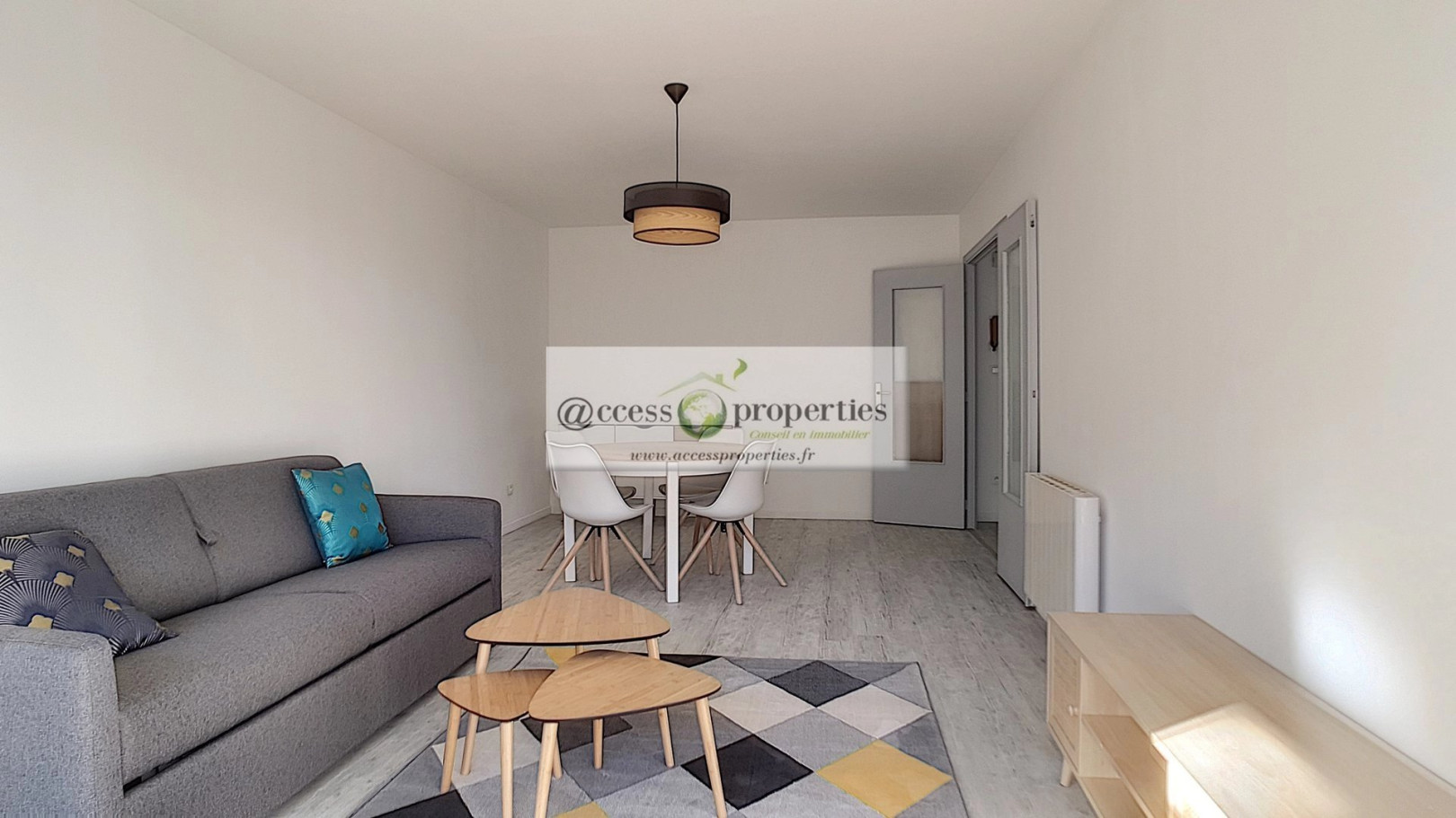 
                                                Location
                                                 ANTIBES 2 PIECES MEUBLE PARKING ET CAVE