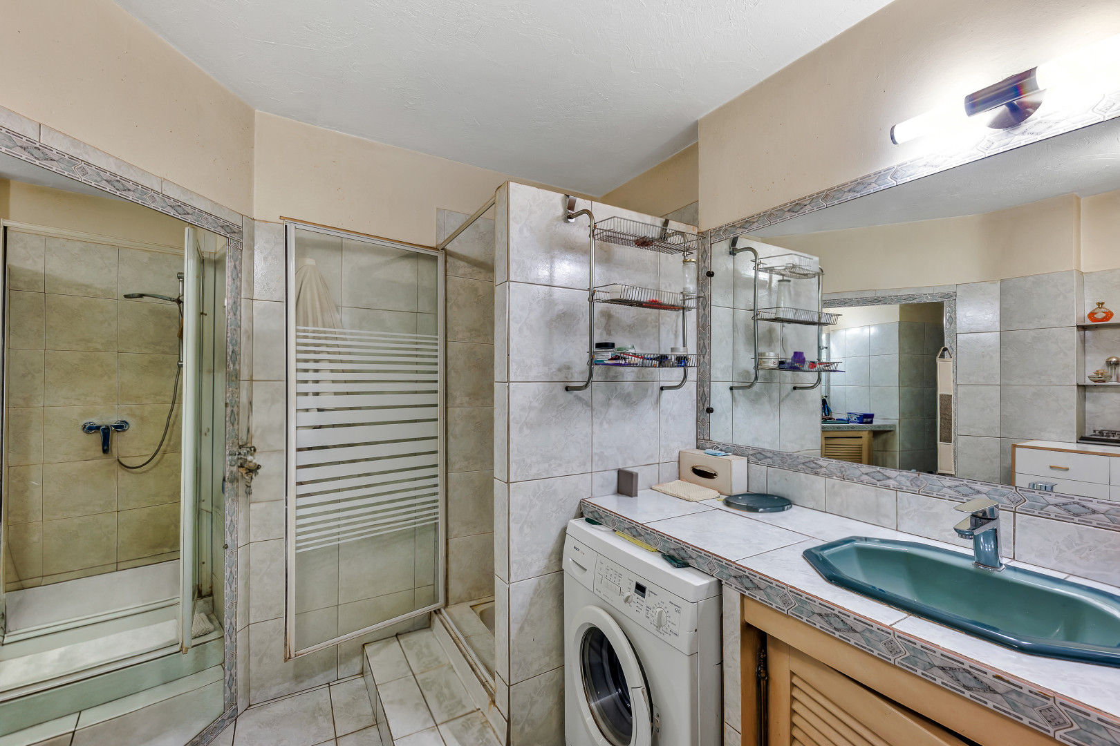 
                                                Vente
                                                 Antibes Centre – 4 pièces traversant avec terrasse et balcon