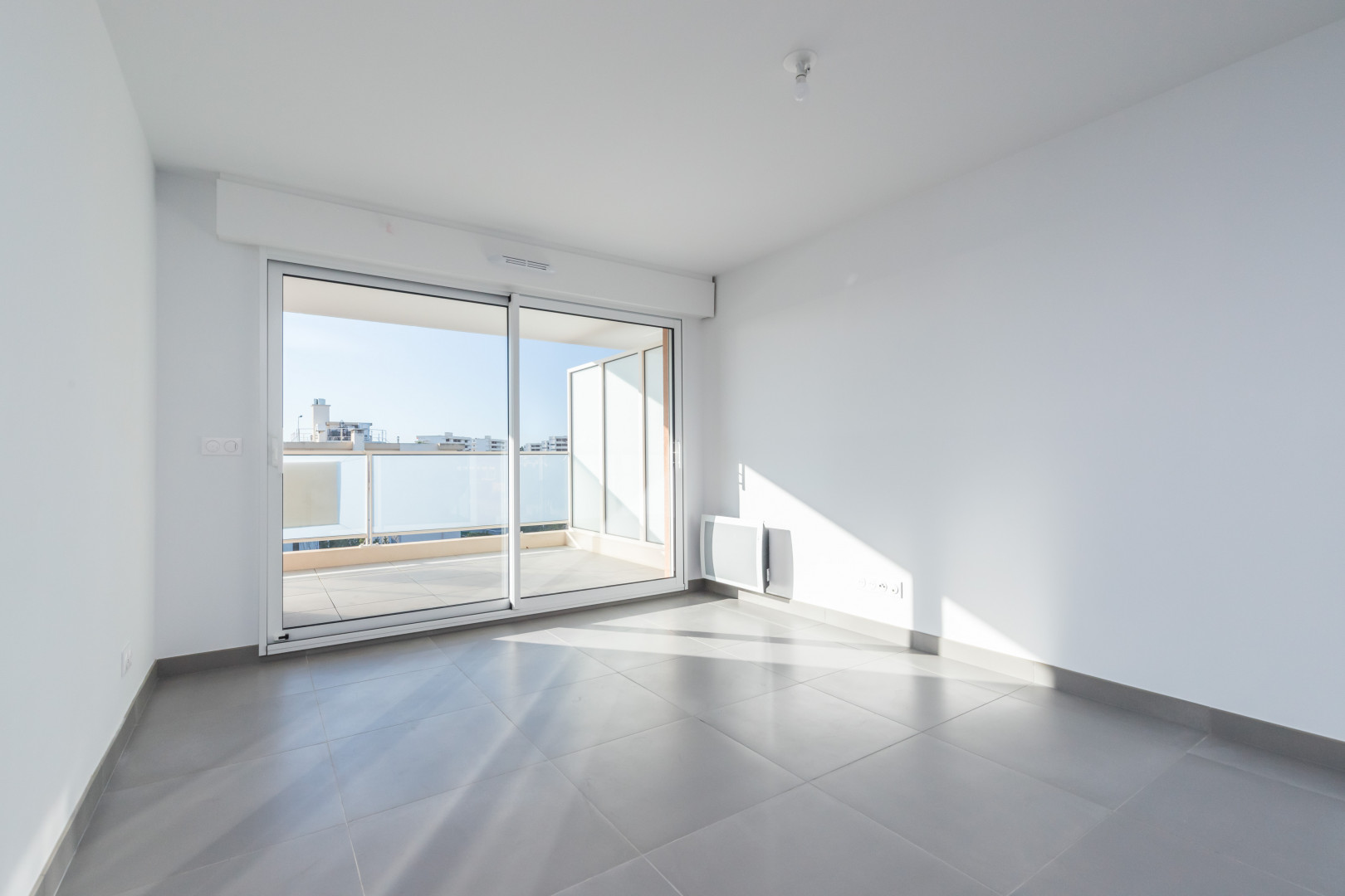 
                                                Location
                                                 ANTIBES / JULES GREC - Appartement 2 pièces avec terrasse à louer