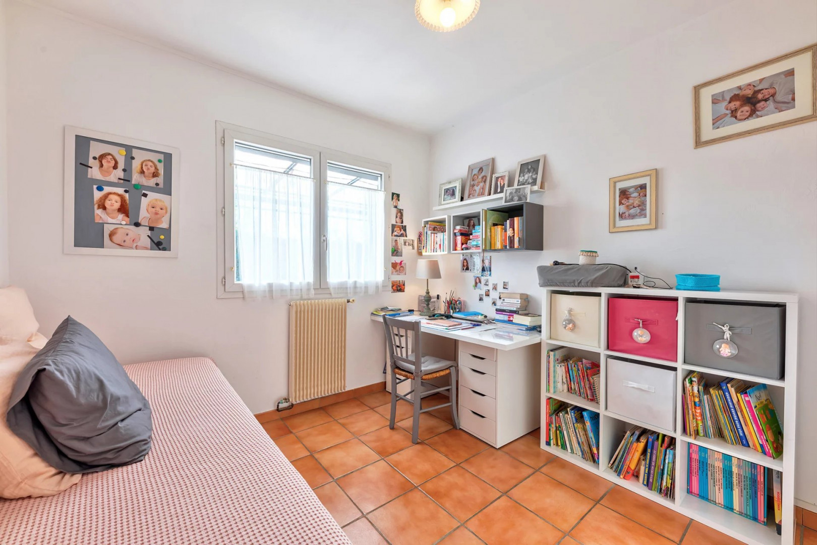 
                                                Vente
                                                 ANTIBES - LA BADINE : Villa avec piscine et dépendance, au calme