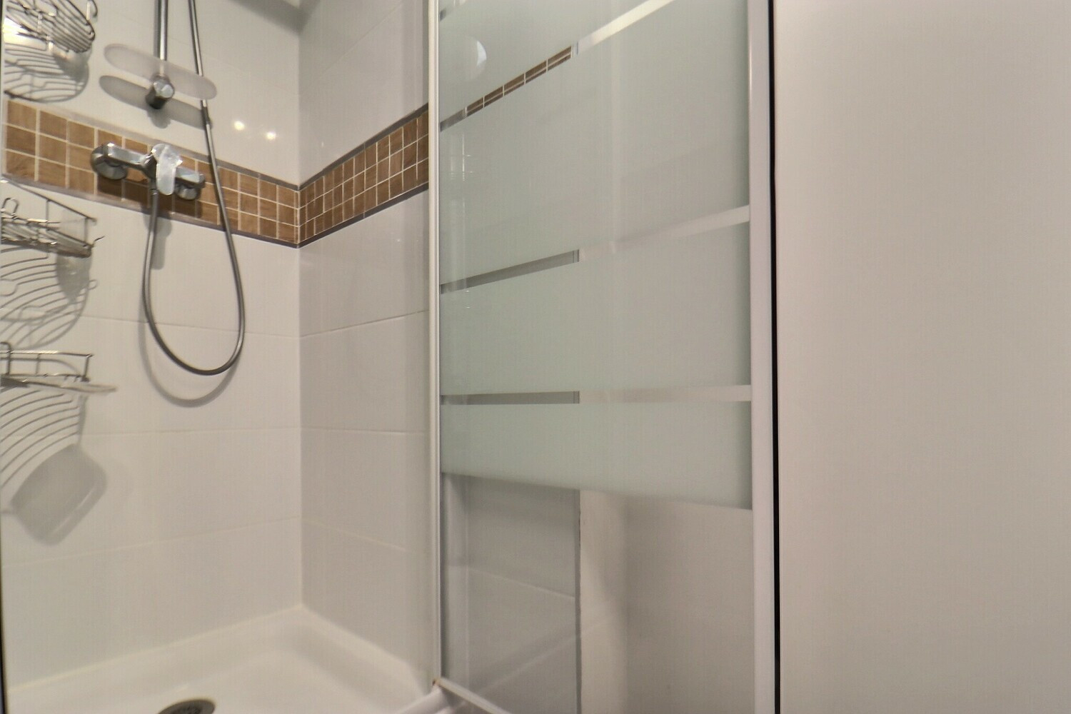 
                                                Vente
                                                 Antony Studio 17m² - sans travaux - calme