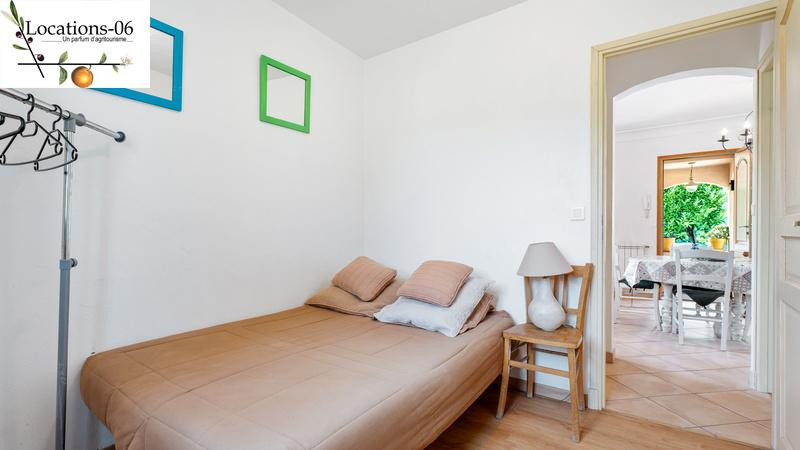 
                                                Location
                                                 Apaartement meublé 3 pièces avec jardin