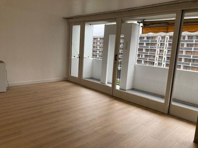 
                                                Location
                                                 App T3b dans résidence calme - emplacement idéal