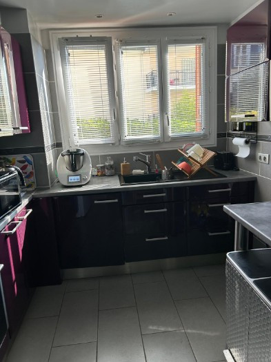
                                                Vente
                                                 Apparemment 3 pièces Montmorency
