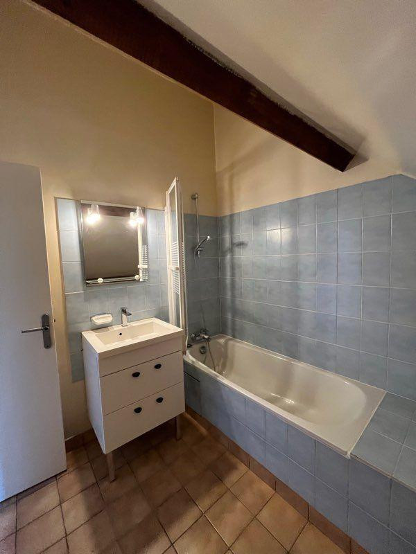 
                                                Location
                                                 Apparemment en duplex 2 pièces Bagneux centre
