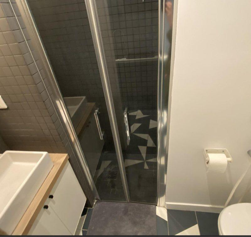 
                                                Location
                                                 Apparemment location Paris