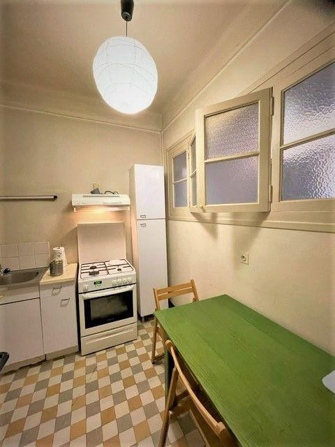 
                                                Location
                                                 Appart 2pc+cuis ancien équipé Centre TRAM C et E